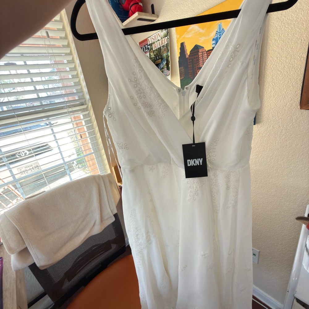 DKNY Elegant White V-Neck Dress